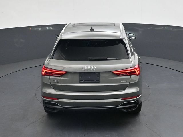Used 2022 Audi Q3 2.0T Premium Plus AWD/4WD image 23