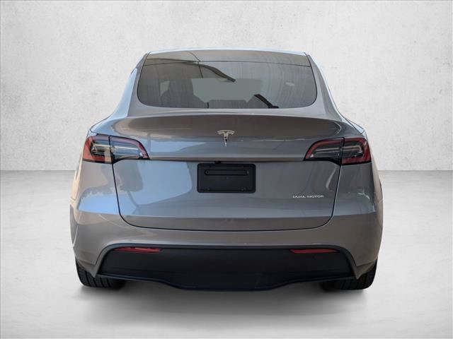 Used 2024 Tesla Model Y Long Range AWD/4WD image 6