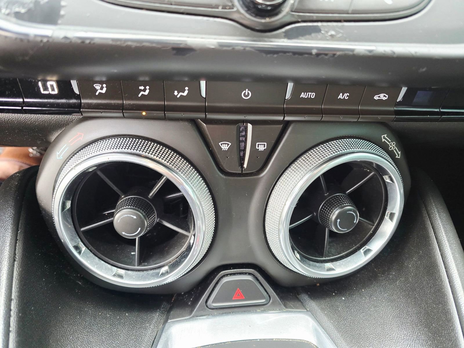 Used 2018 Chevrolet Camaro LT RWD image 20