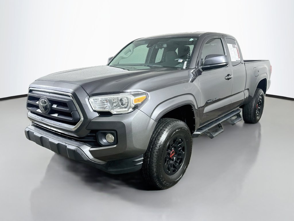 Used 2022 Toyota Tacoma SR5 RWD image 3