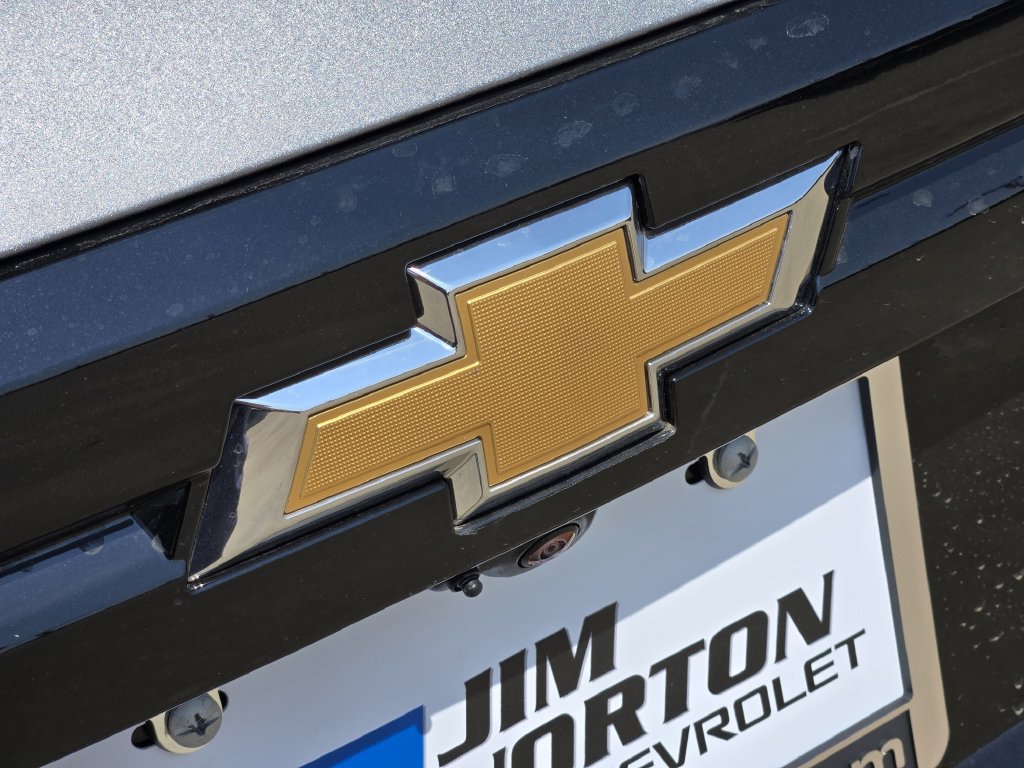 New 2026 Chevrolet Traverse LT w/ Sun and Wheel Package FWD image 7