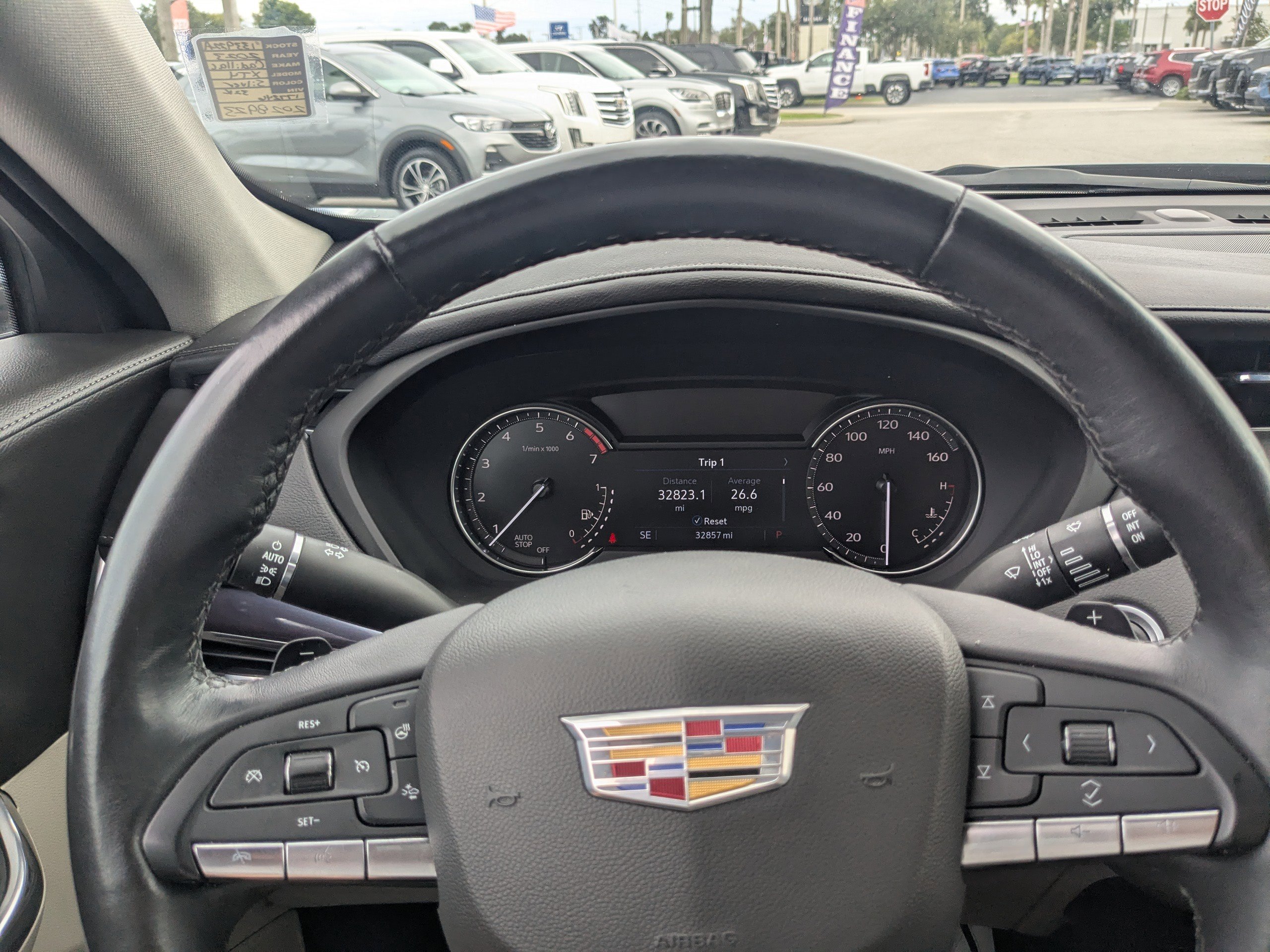 Certified 2023 Cadillac XT4 Luxury w/ Cold Weather Package image 3