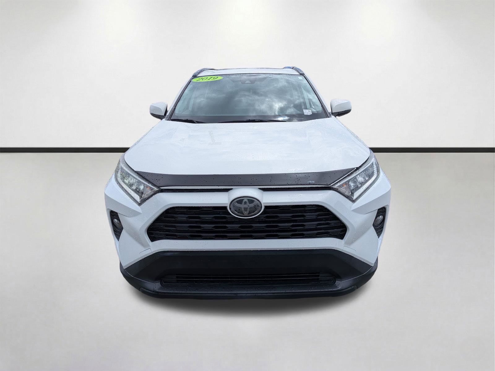Used 2019 Toyota RAV4 XLE w/ Convenience Package image 9
