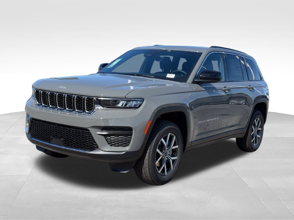 New 2027 Jeep Grand Cherokee Laredo