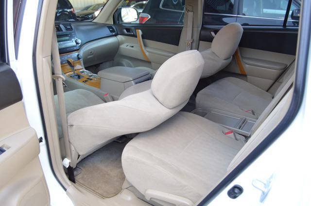 Used 2010 Toyota Highlander 4WD Hybrid w/ Extra Value Pkg 2 image 53