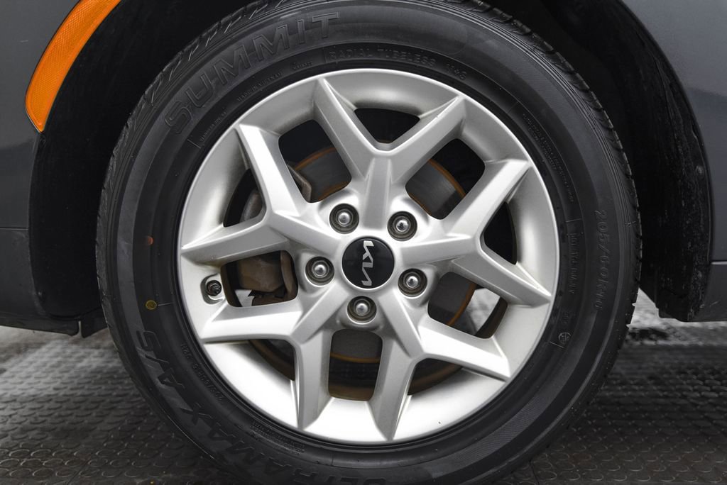 Used 2022 Kia Soul LX w/ Technology Package image 8