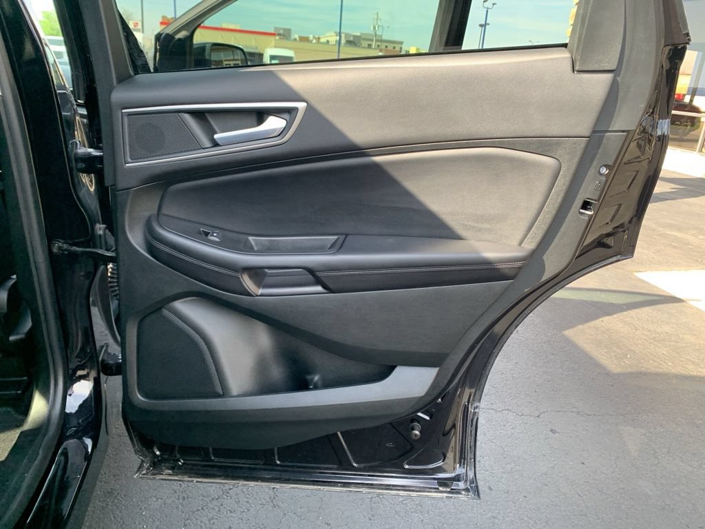 Used 2022 Ford Edge SEL w/ Convenience Package AWD/4WD image 25