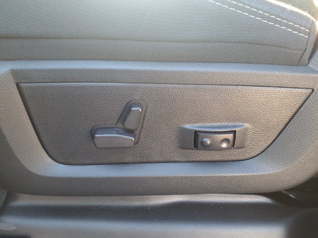 Used 2026 RAM 2500 Big Horn AWD/4WD image 15