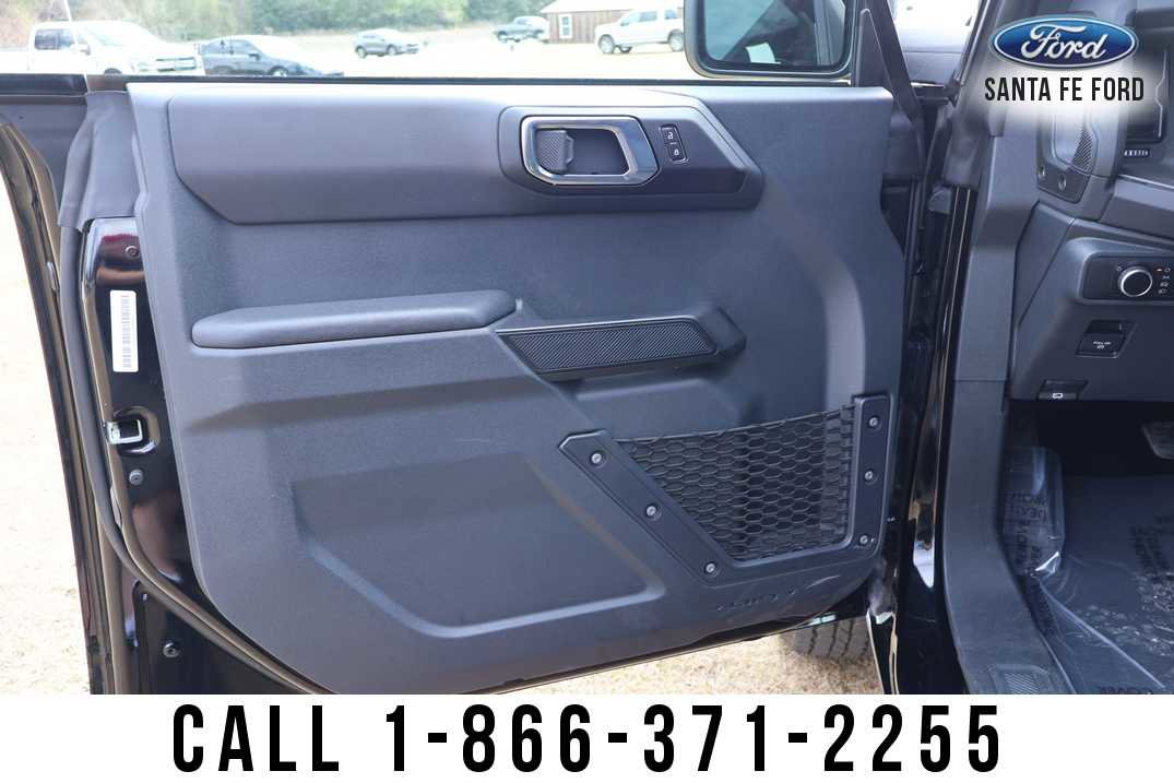 Used 2025 Ford Bronco Big Bend image 10