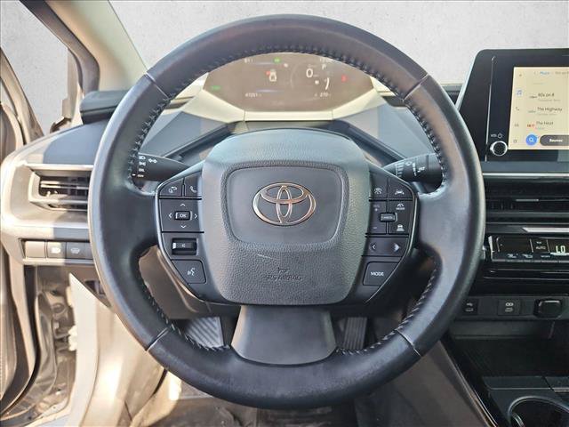 Used 2023 Toyota Prius LE FWD image 12