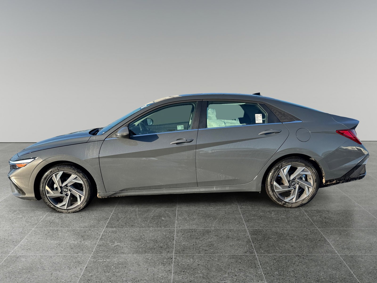 New 2025 Hyundai Elantra SEL image 2