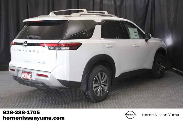 New 2025 Nissan Pathfinder SL image 14