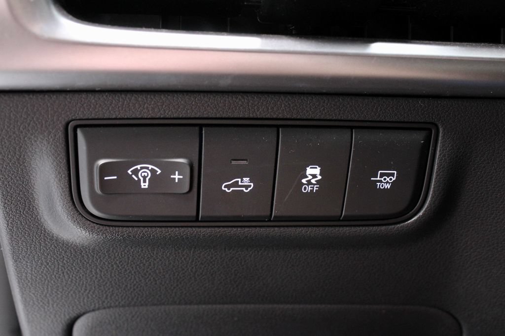 Used 2025 Hyundai Santa Cruz Limited AWD/4WD image 29