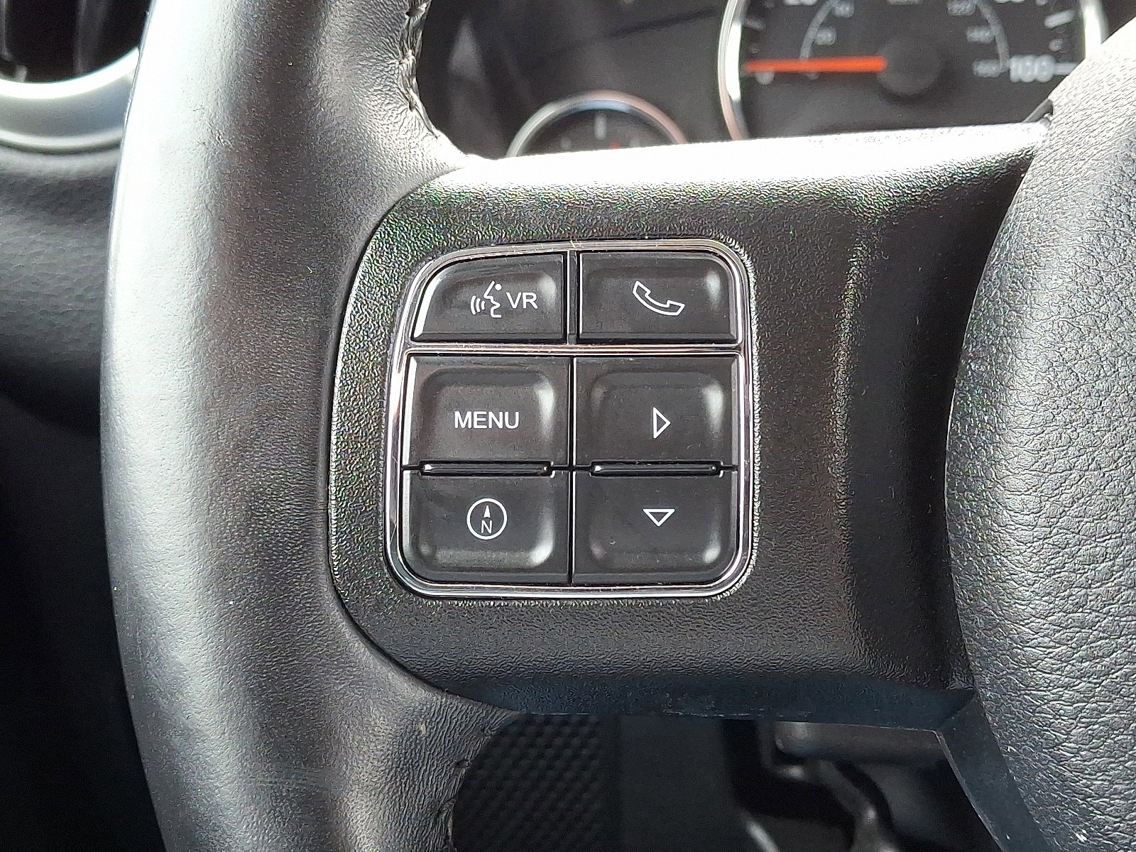 Used 2018 Jeep Wrangler Unlimited Sahara w/ Connectivity Group image 20