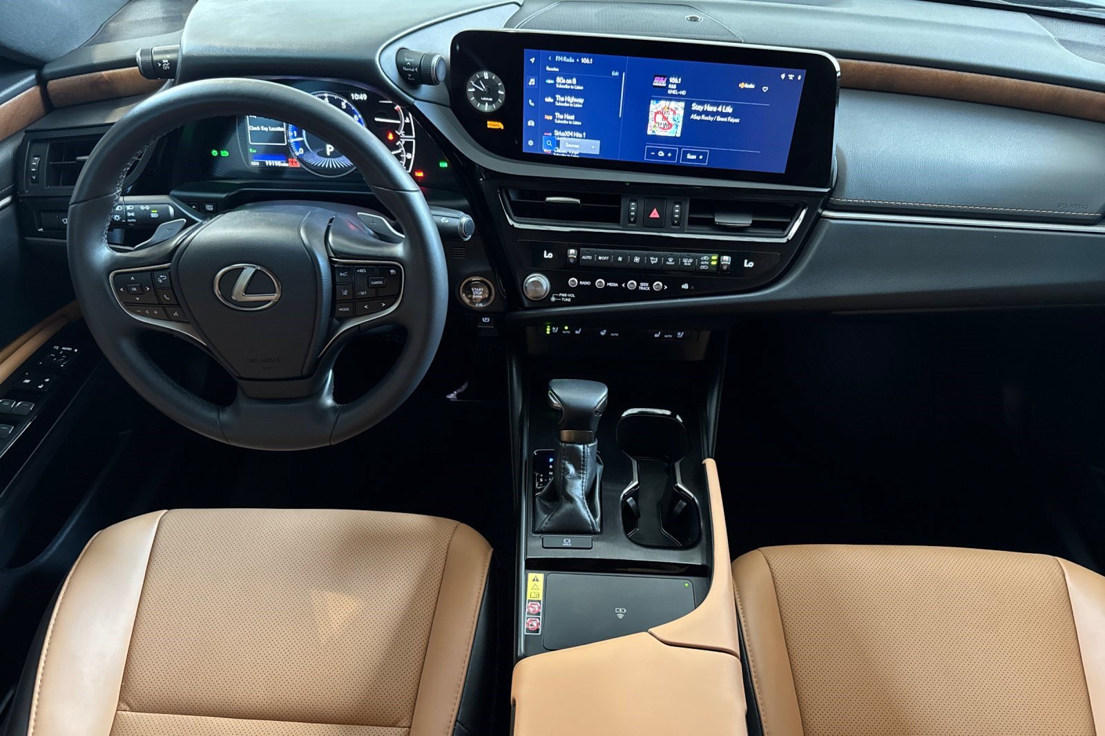 Certified 2025 Lexus ES 350 w/ Premium Package FWD image 17