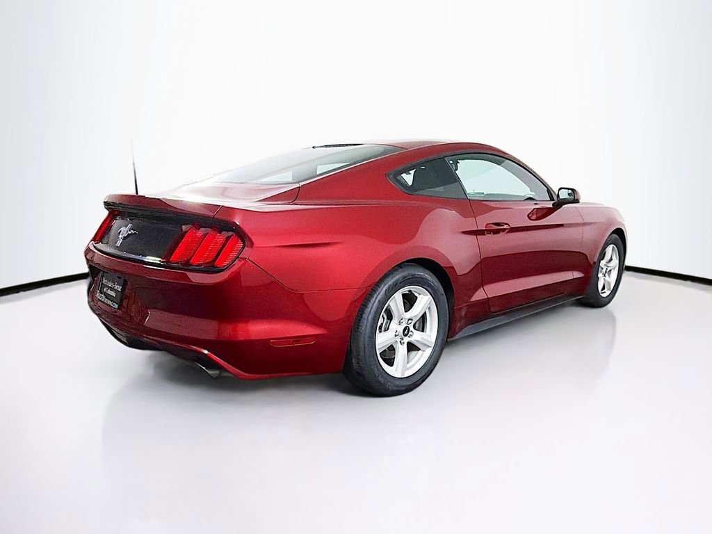 Used 2017 Ford Mustang Coupe RWD image 7