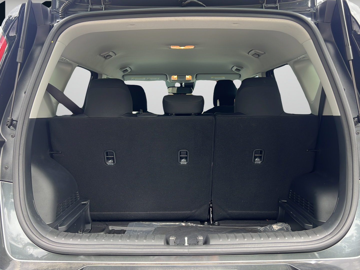 Certified 2025 Kia Soul S FWD image 9