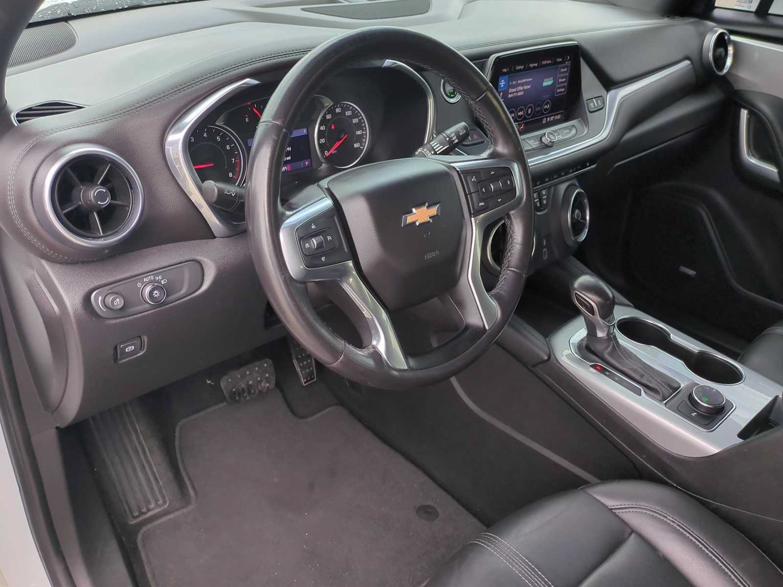 Used 2020 Chevrolet Blazer LT w/ Sound & Technology Package AWD/4WD image 10