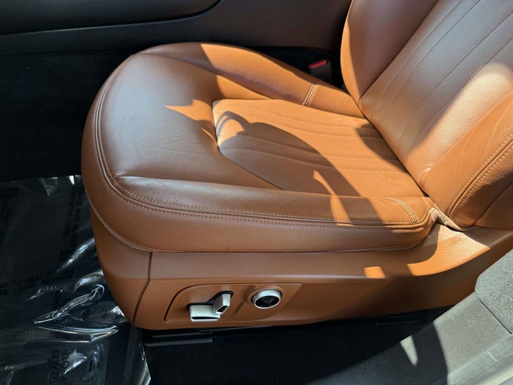 Used 2022 Maserati Levante Modena AWD/4WD image 13
