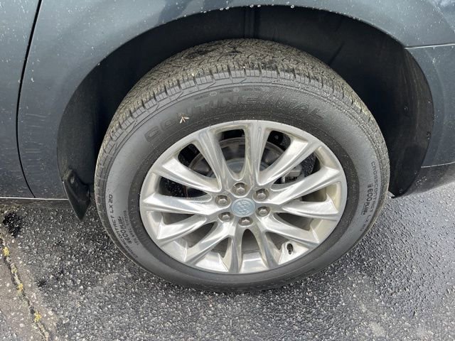 Used 2020 Buick Enclave Premium w/ Surround and Sites Package AWD/4WD image 31