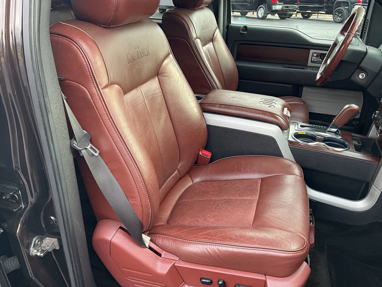 Used 2014 Ford F150 King Ranch w/ King Ranch Luxury Package image 16