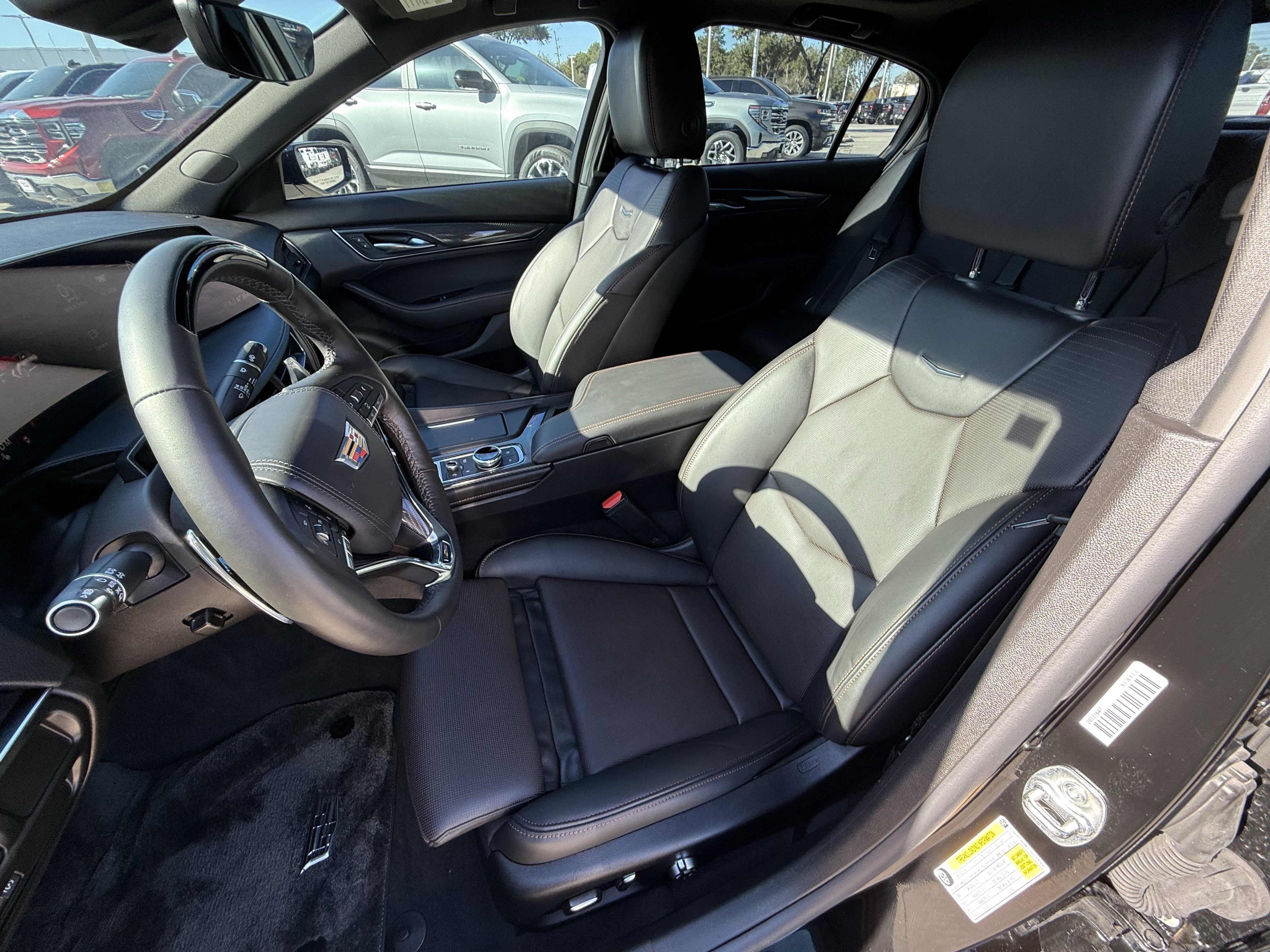 Used 2025 Cadillac CT5 V image 29