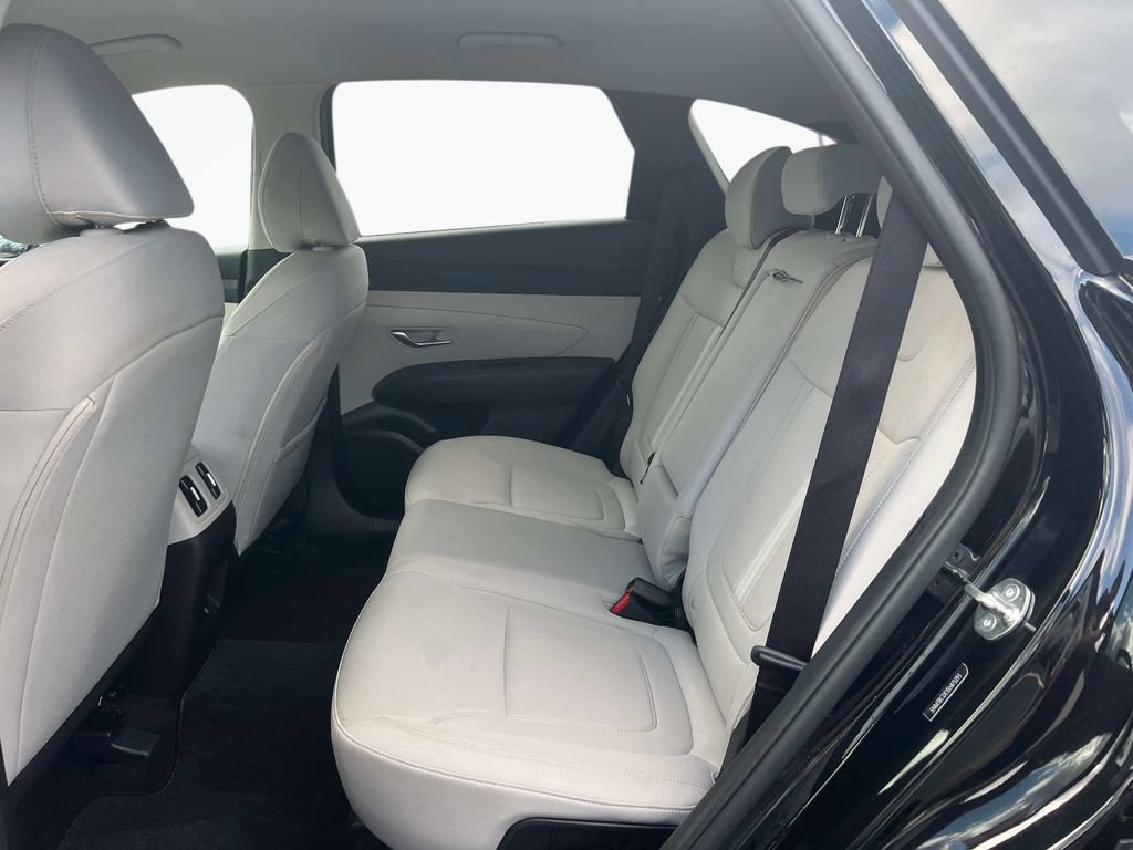 Used 2025 Hyundai Tucson SEL AWD/4WD image 14
