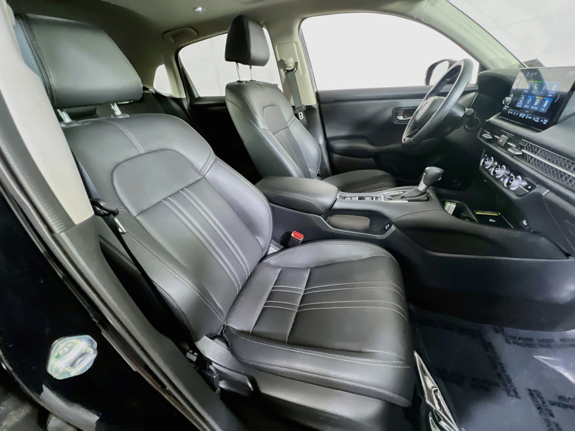 Used 2023 Honda HR-V EX-L image 27