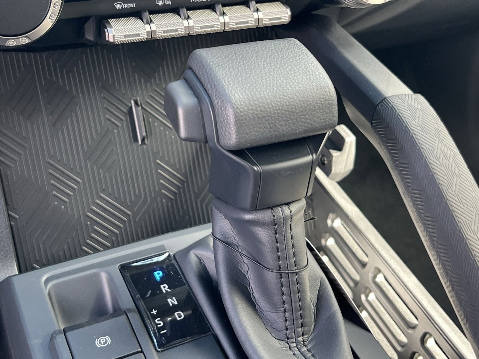 New 2025 Toyota Tacoma SR5 image 17