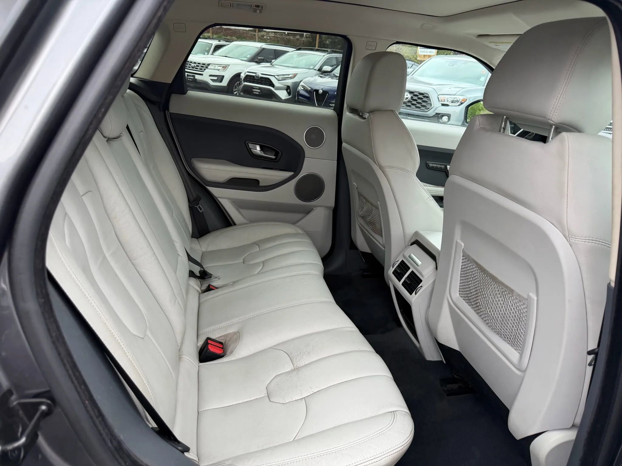 Used 2015 Land Rover Range Rover Evoque Pure Plus AWD/4WD image 10