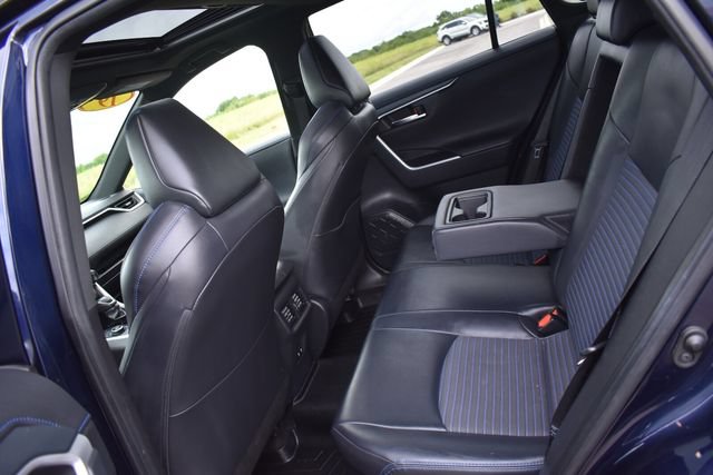 Used 2019 Toyota RAV4 XSE w/ XSE Weather Package AWD/4WD image 19