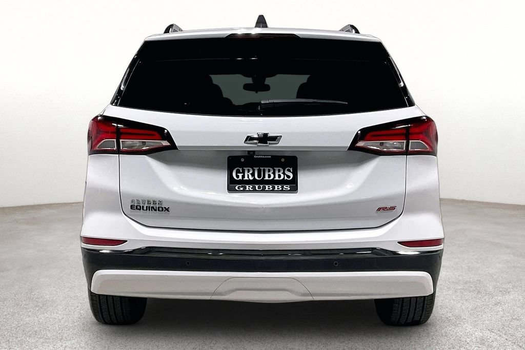 Used 2022 Chevrolet Equinox RS w/ RS Leather Package FWD image 5