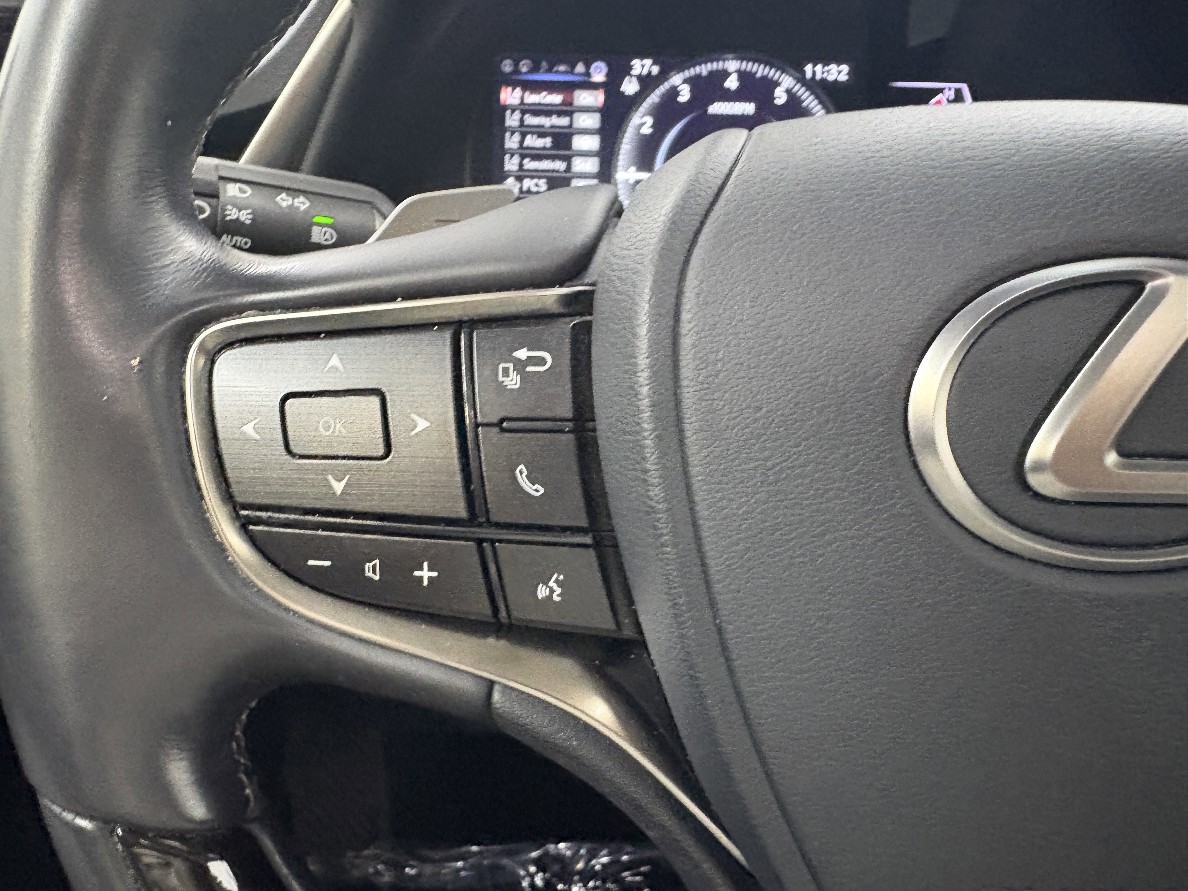Used 2019 Lexus ES 350 image 32