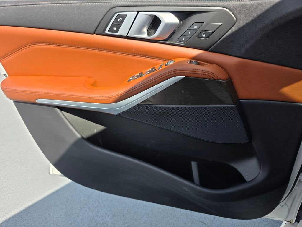 Used 2021 BMW X5 sDrive40i w/ M Sport Package image 26