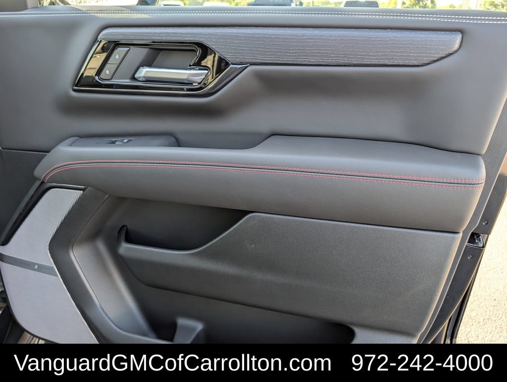 New 2026 GMC Yukon AT4 Ultimate w/ LPO, Floor Liner Package AWD/4WD image 37