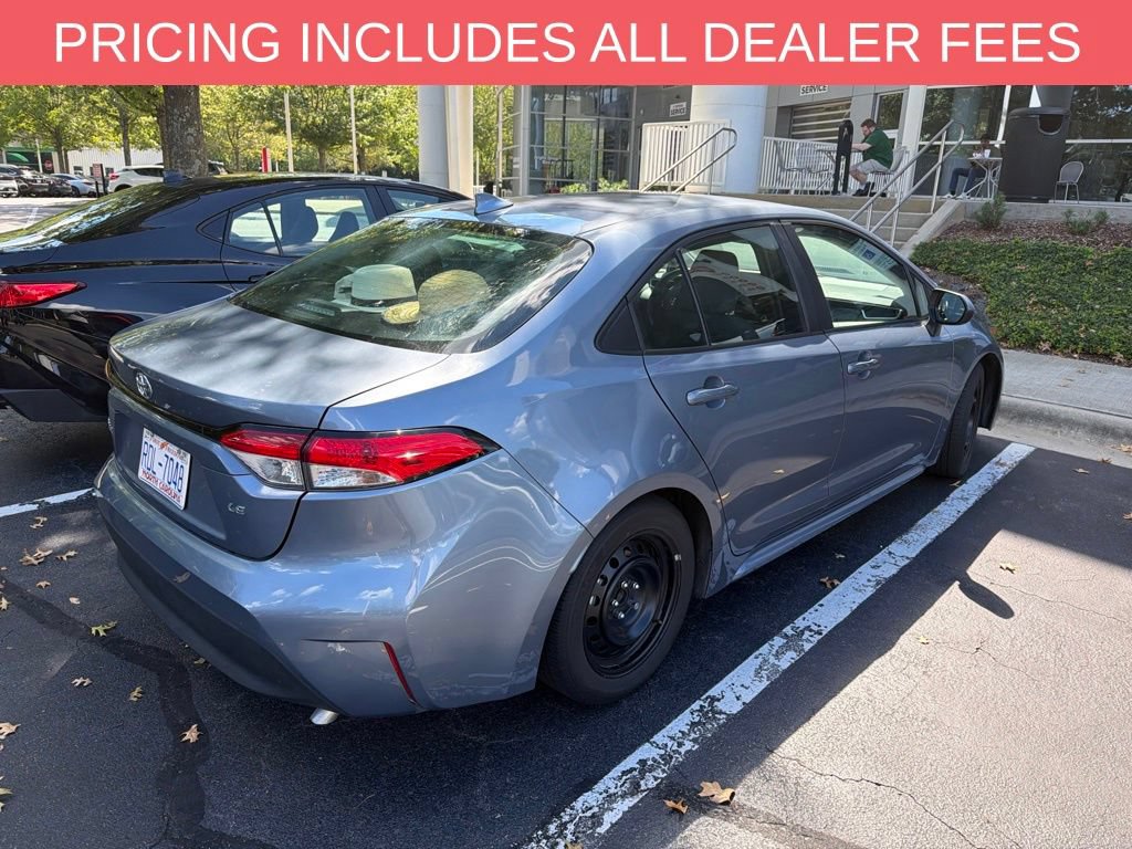 Used 2024 Toyota Corolla LE FWD image 3