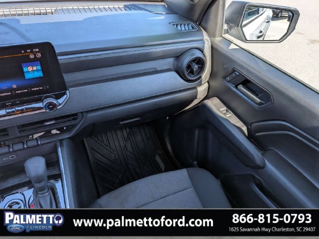 Used 2023 Chevrolet Colorado W/T w/ WT Convenience Package II AWD/4WD image 16