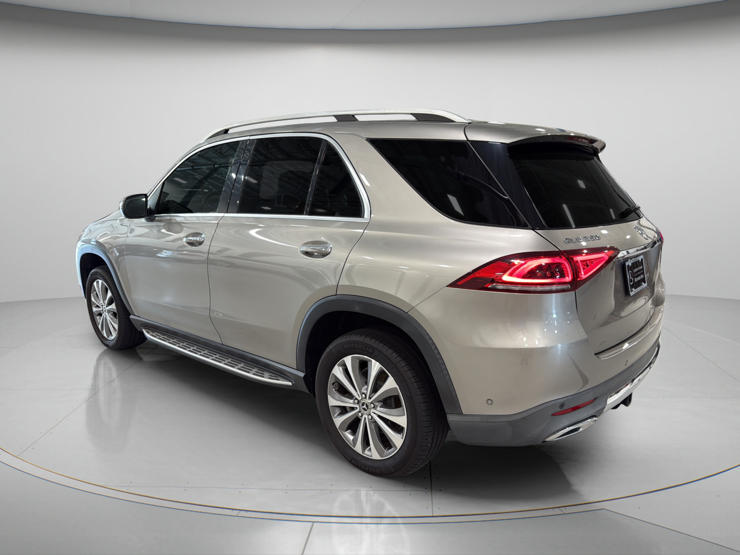 Certified 2020 Mercedes-Benz GLE 350 4MATIC image 3