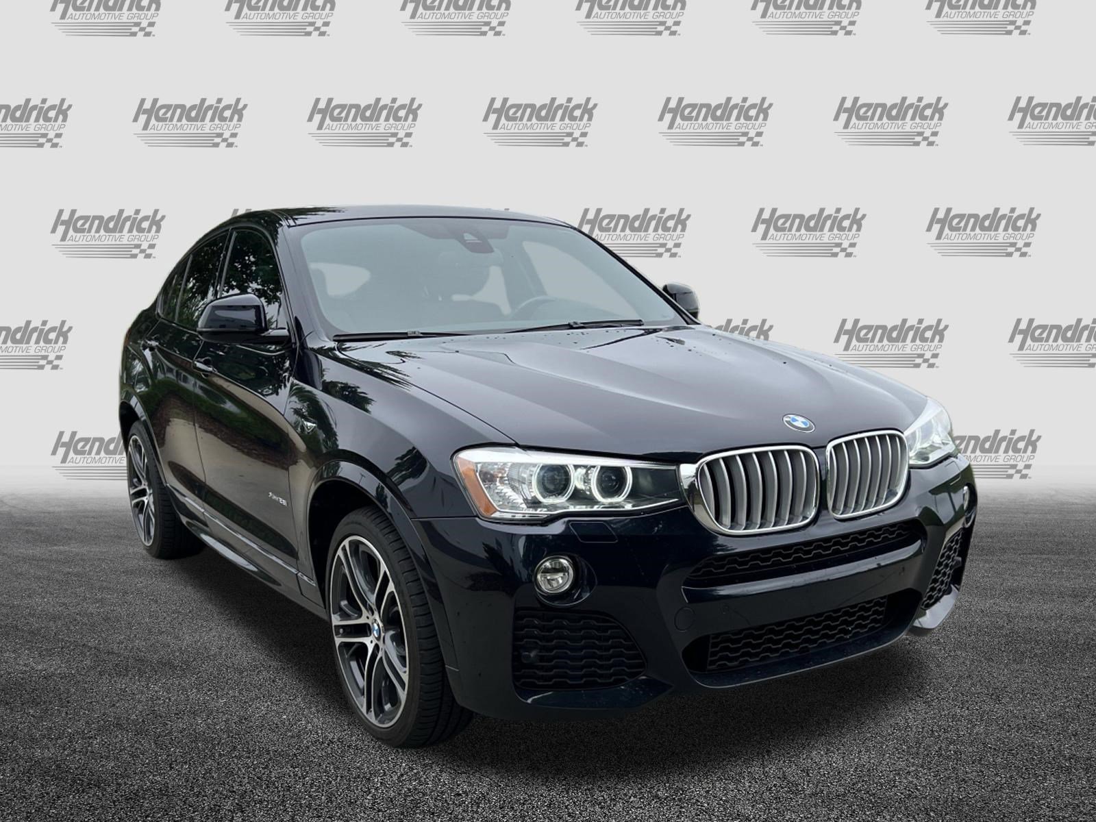 Used 2018 BMW X4 xDrive28i AWD/4WD image 2