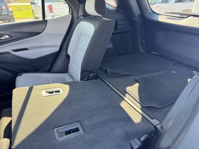 Used 2023 Chevrolet Equinox LT w/ Driver Convenience Package image 27