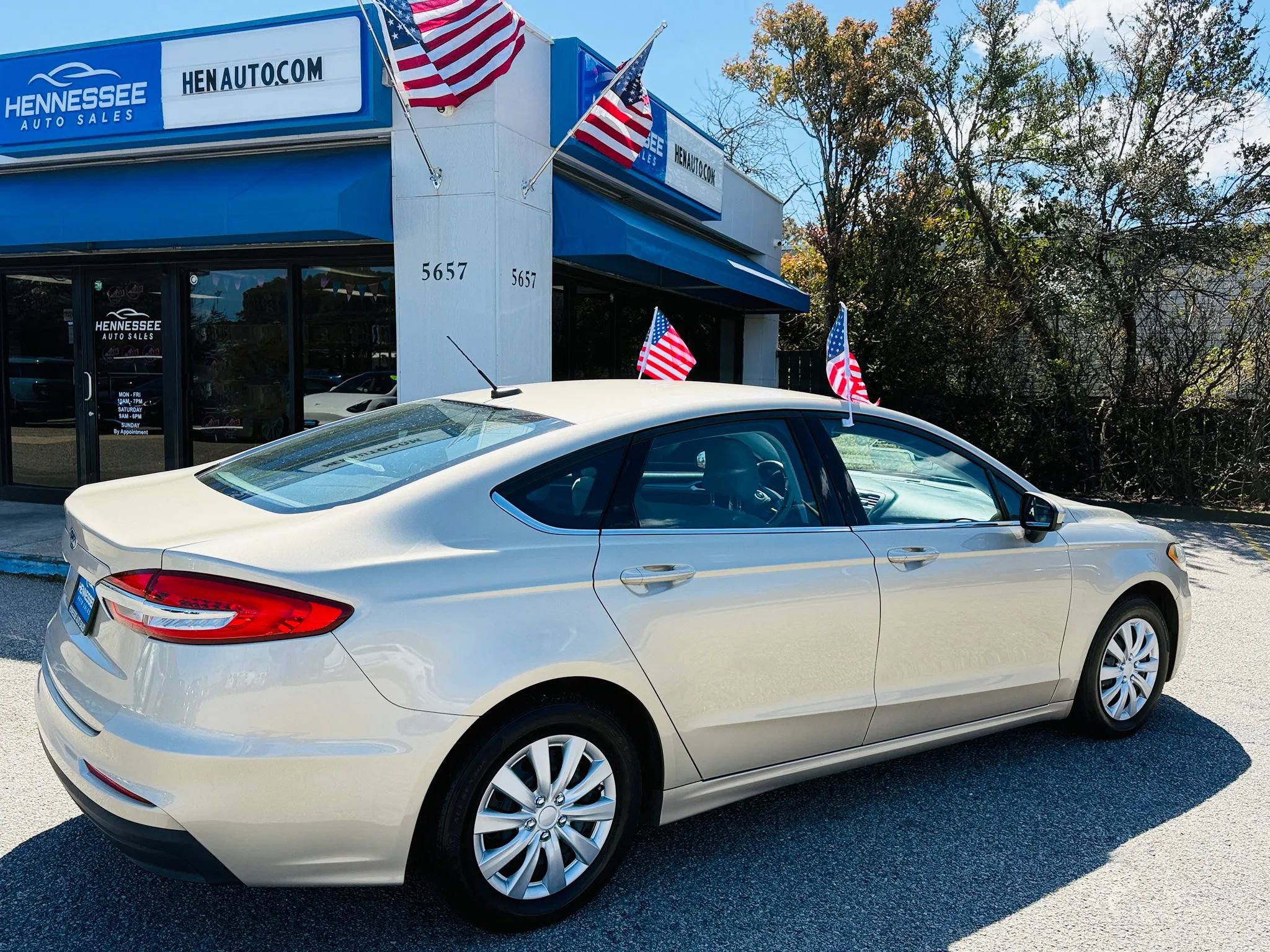 Used 2019 Ford Fusion S image 9