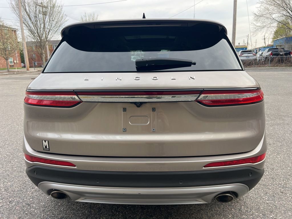 Used 2021 Lincoln Corsair AWD w/ Premium Package image 4