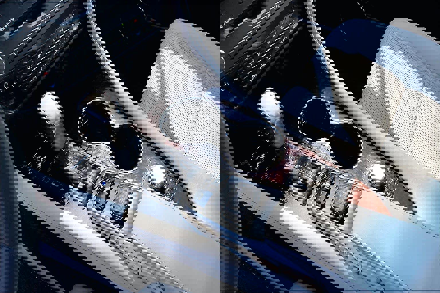 Used 2018 Lexus RX 450h AWD w/ Premium Package image 17