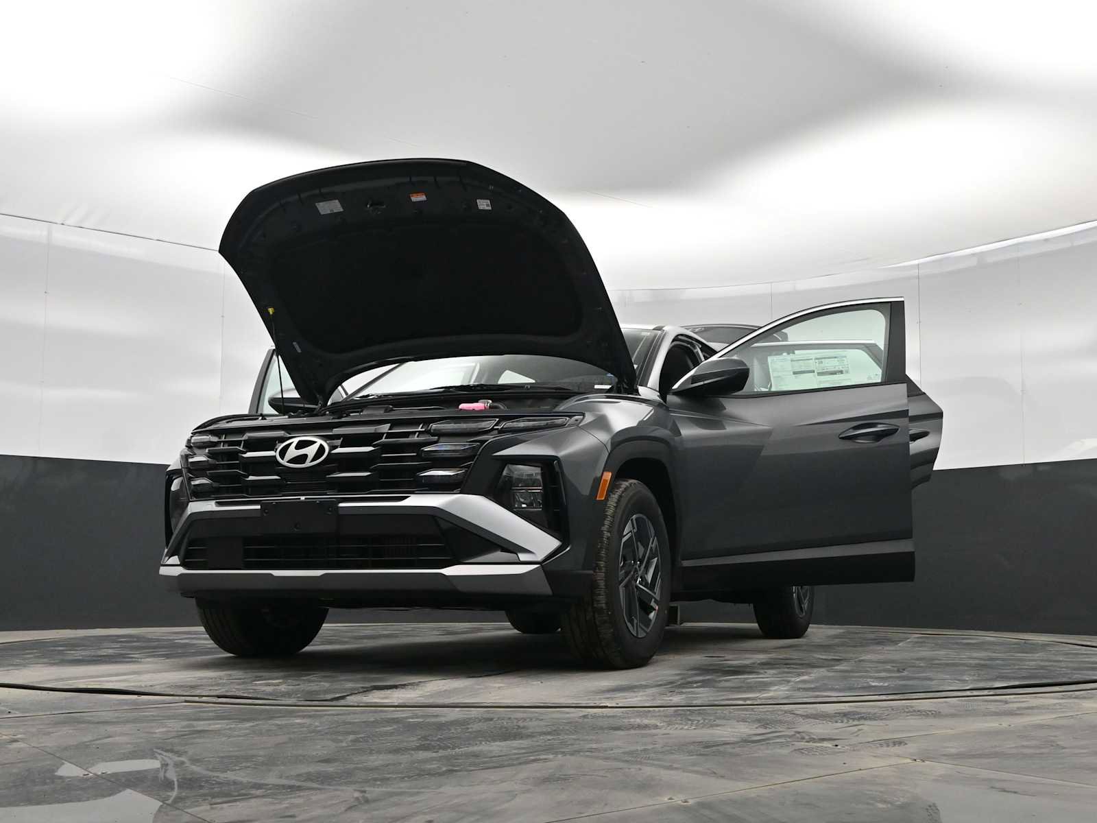 New 2026 Hyundai Tucson Blue SE image 43