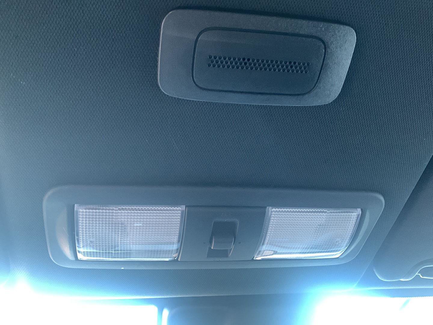 Used 2023 Nissan Frontier SV w/ Midnight Edition Package image 14