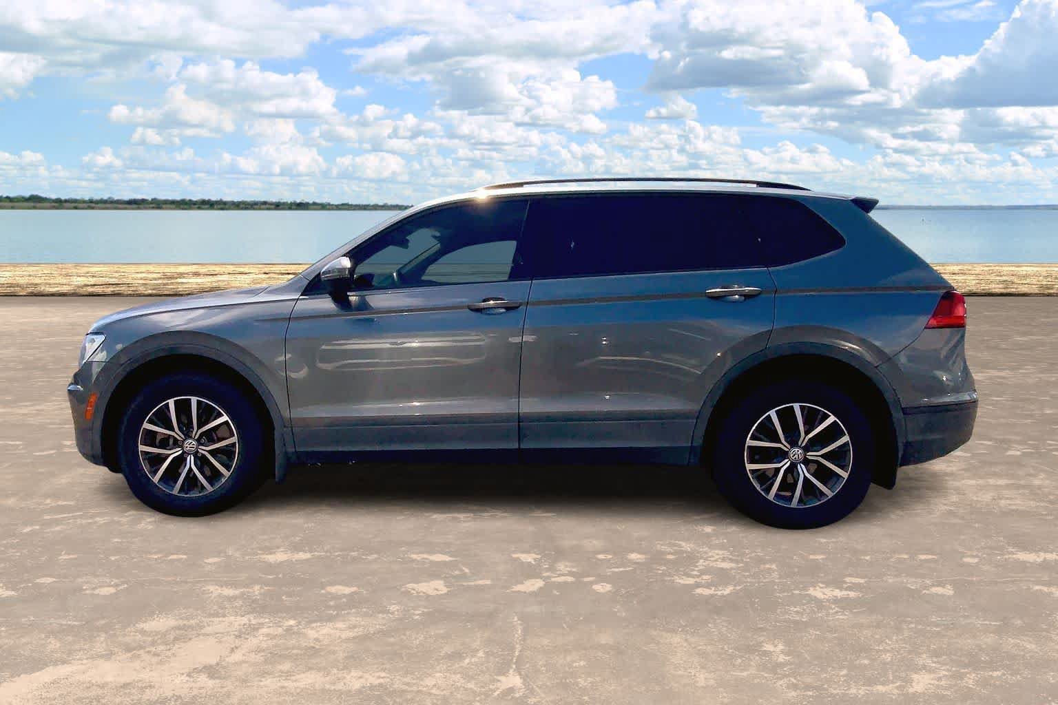 Used 2021 Volkswagen Tiguan S FWD image 3