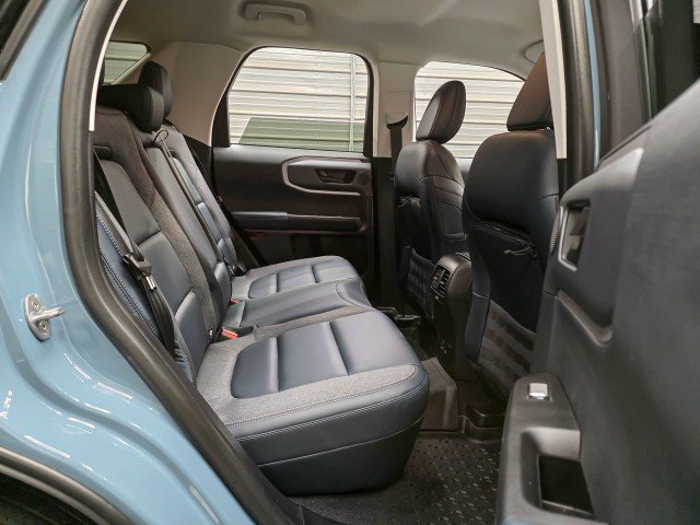 Used 2023 Ford Bronco Sport Outer Banks w/ Tech Package AWD/4WD image 18