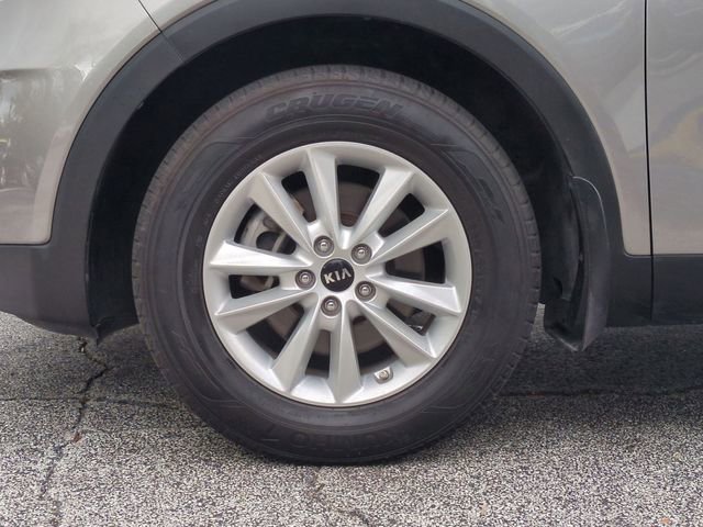 Used 2019 Kia Sorento LX image 32