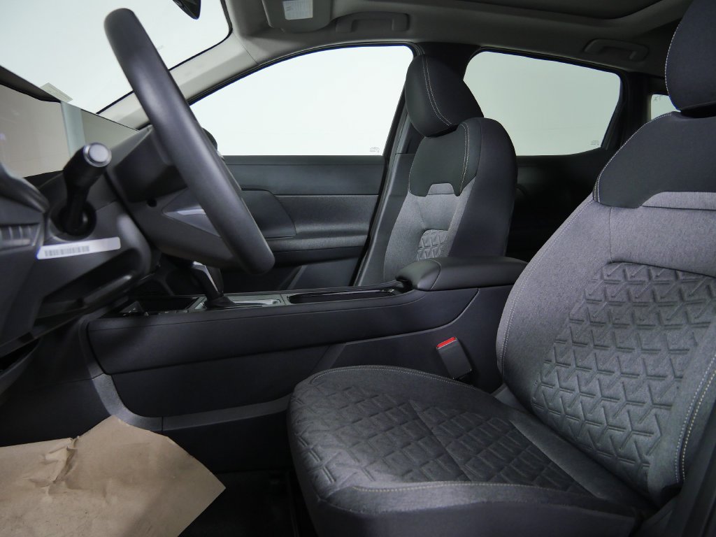 New 2027 Nissan Kicks SV AWD/4WD image 13