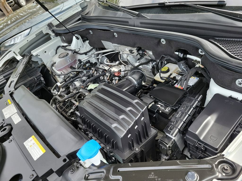 Used 2024 Volkswagen Atlas SEL Premium R-Line AWD/4WD image 41